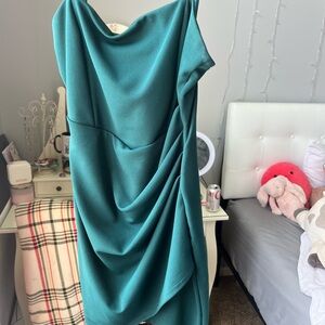 Green Cross Cross Windsor Dress